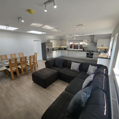 קינגסטון אפון תמז High Spec Large 6 Bedroom House! מראה חיצוני תמונה